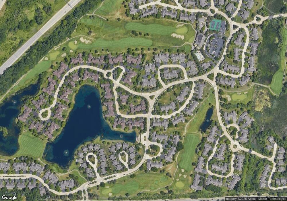 451 Cambridge Way, Bloomfield Hills, MI 48304 - photo 1