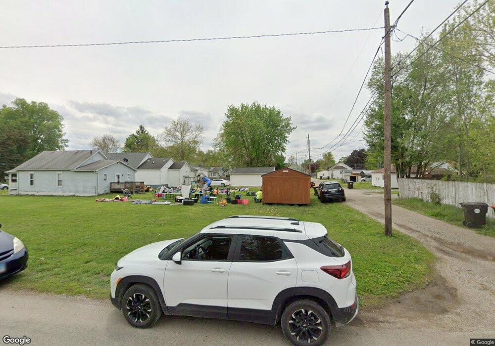 1113 N Mclean St, Lincoln, IL 62656 - photo 1