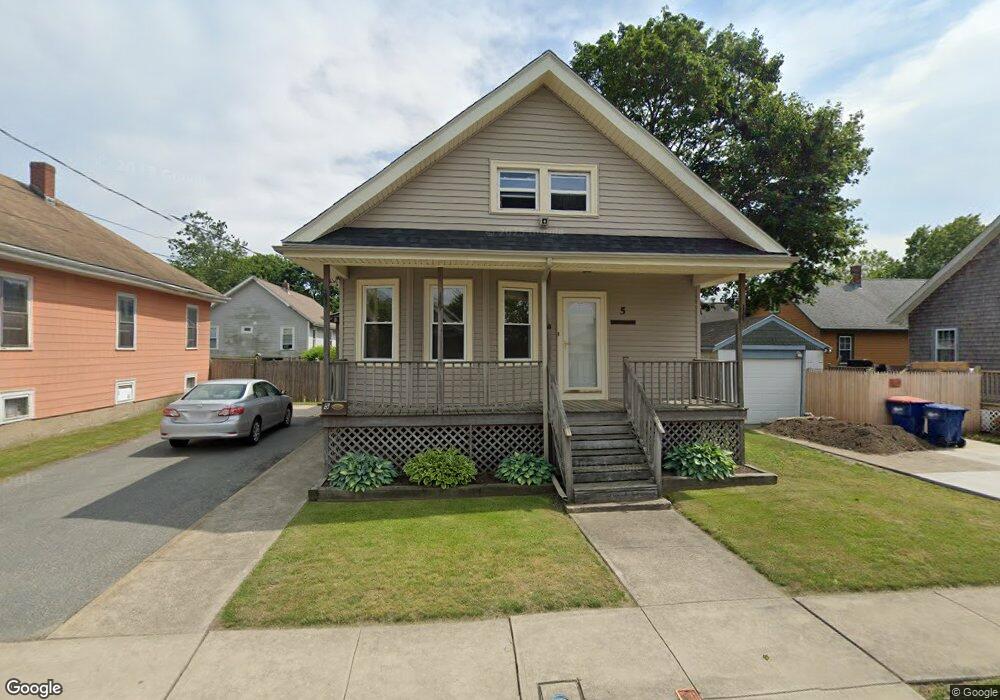 5 Morton St, Fairhaven, MA 02719 - photo 1