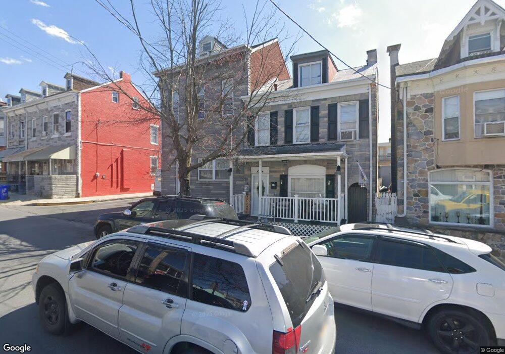 1020 Buttonwood St, Reading, PA 19604 - photo 1