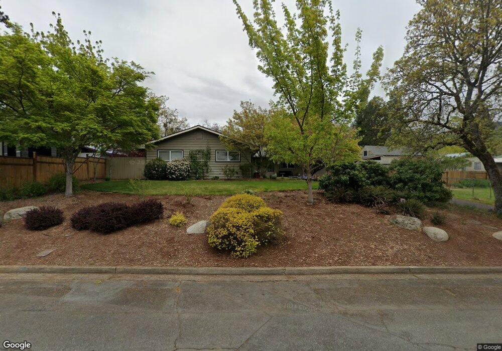 320 NE Fetzner St, Grants Pass, OR 97526 - photo 1