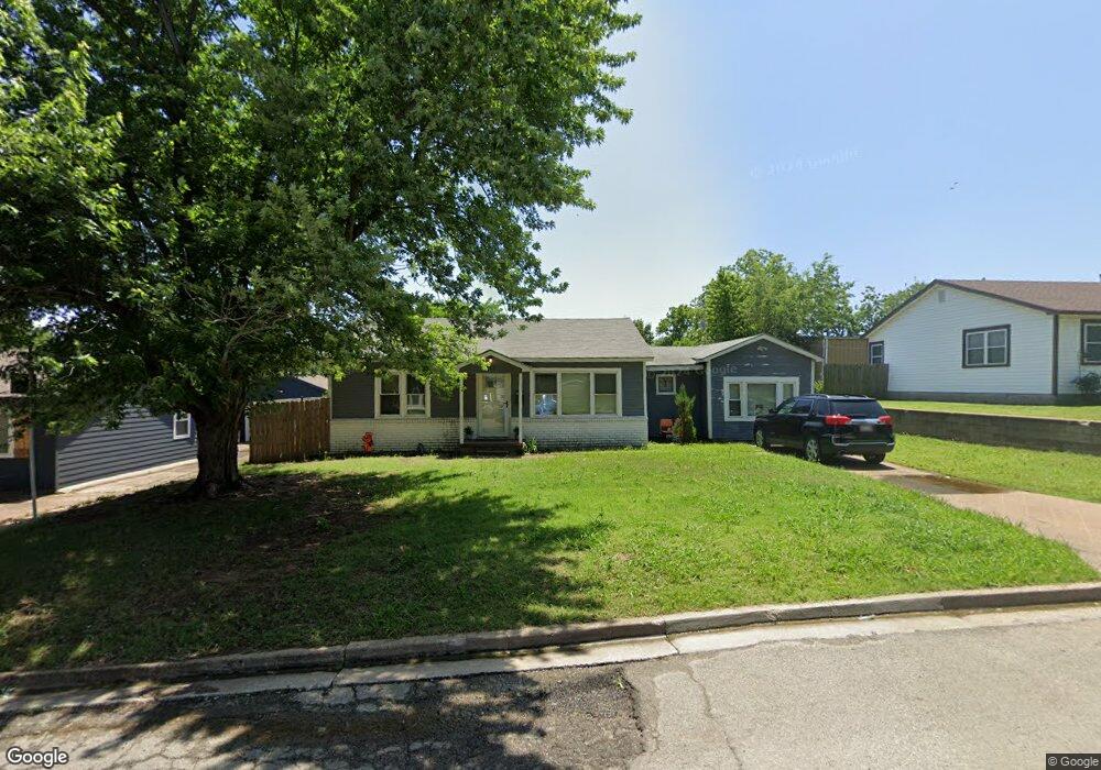 917 E 4th St, Cushing, OK 74023 - photo 1