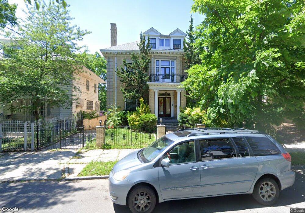 362 Parker St unit 364, Newark, NJ 07104 - photo 1