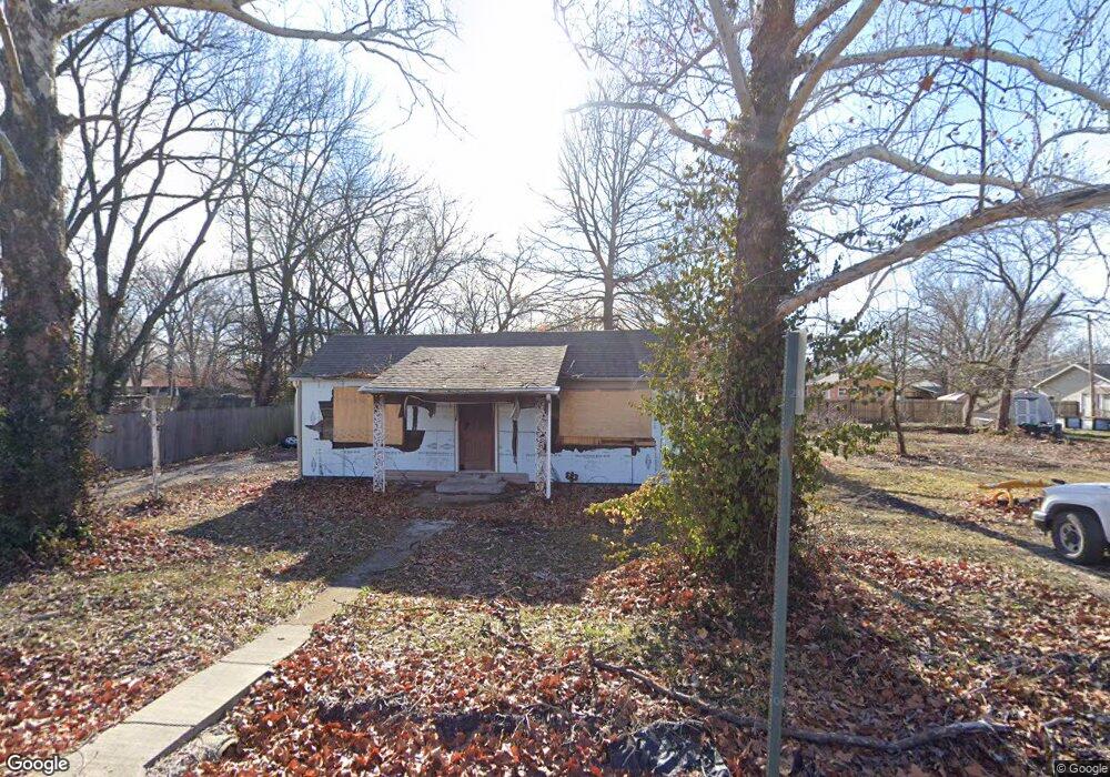 3512 Corning Ave, Parsons, KS 67357 - photo 1