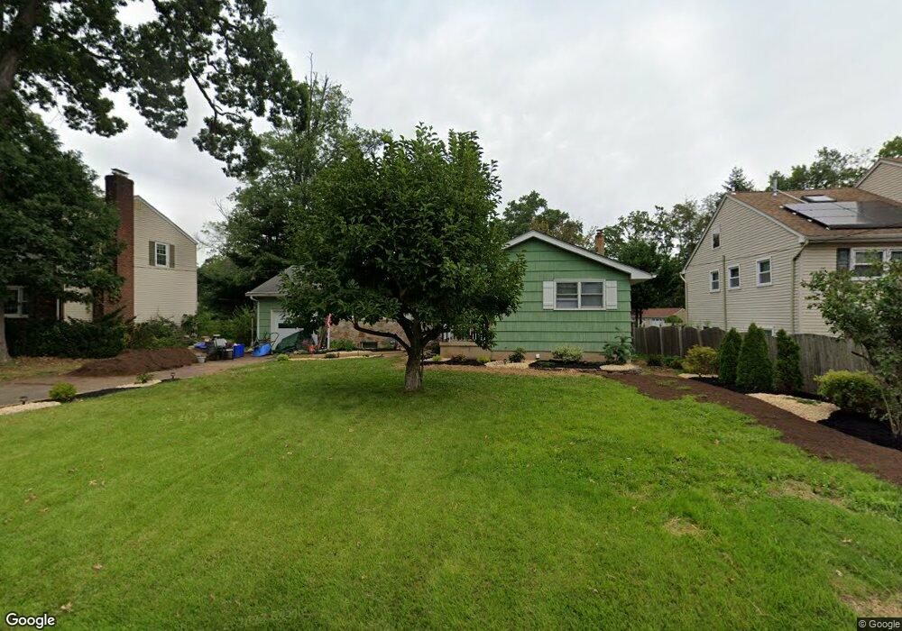 537 Chestnut St, Middlesex, NJ 08846 - photo 1