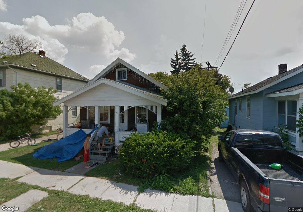 1226 Wells St, Port Huron, MI 48060 - photo 1