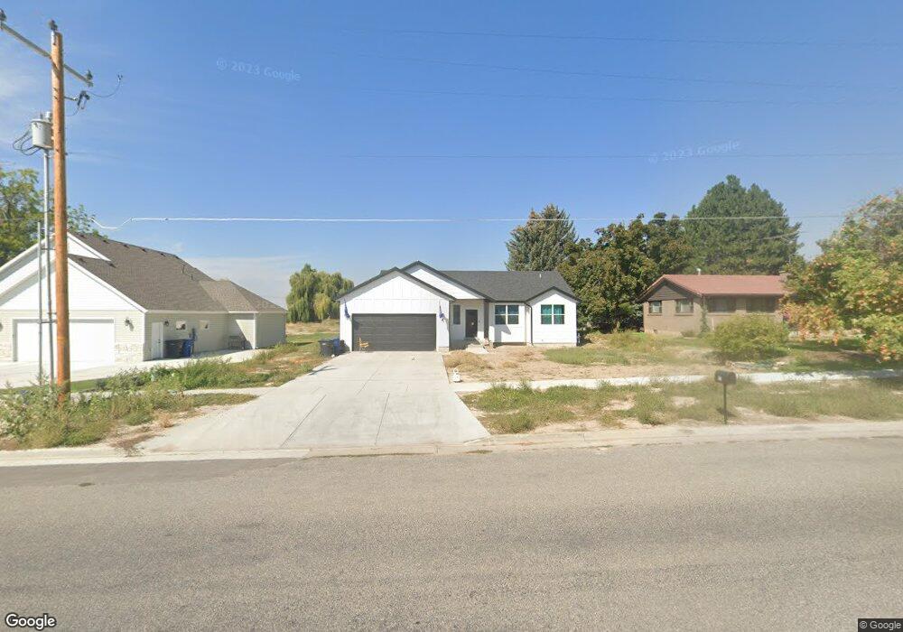 85 W 400 N, Smithfield, UT 84335 - photo 1