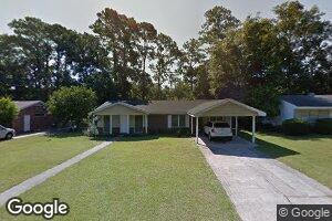 26 Delta Cir, Savannah, GA 31406