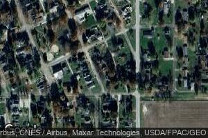 415 S Mary St, Stronghurst, IL 61480