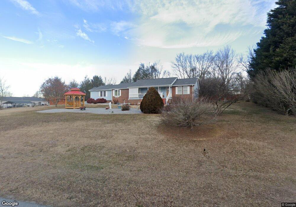 4 Countryside Dr, Hendersonville, NC 28792 - photo 1