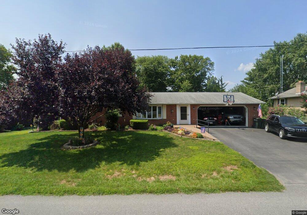 54 Graybill Rd, Leola, PA 17540 - photo 1