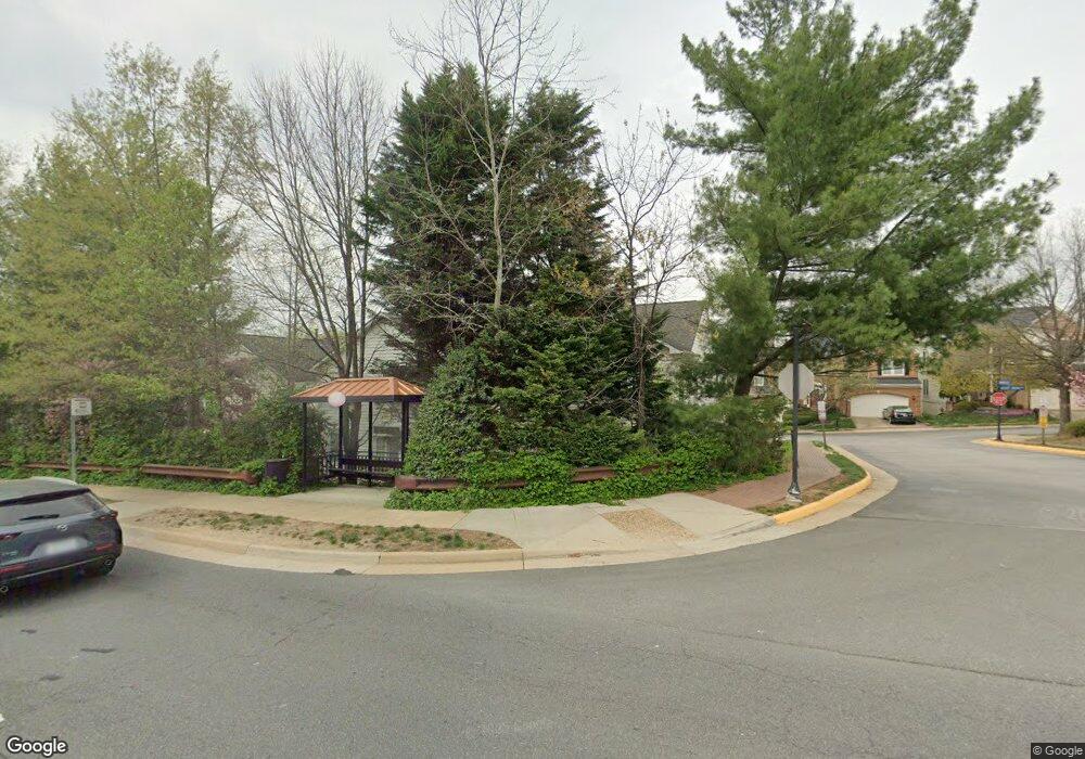 8866 Bennington Blvd, Lorton, VA 22079 - photo 1