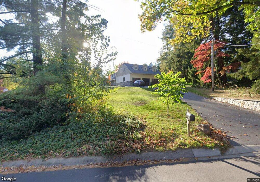 127 Pine Tree Rd, Wayne, PA 19087 - photo 1