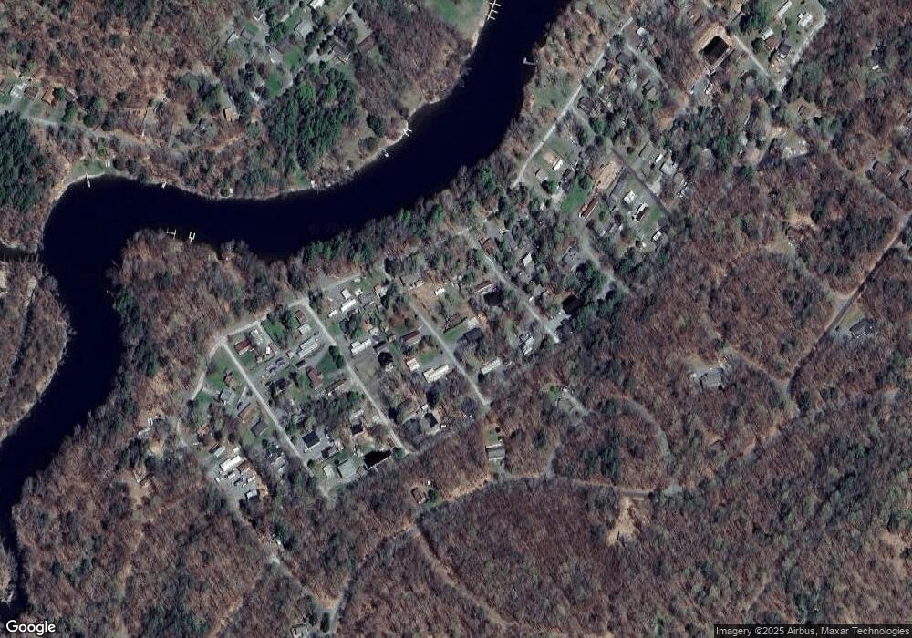 109 Eighth St, Greentown, PA 18426 - photo 1