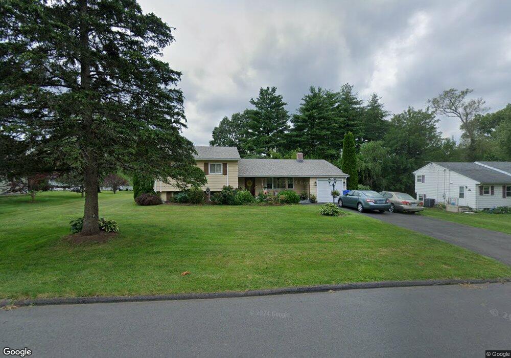 11 Old Village Rd, Bloomfield, CT 06002 - photo 1