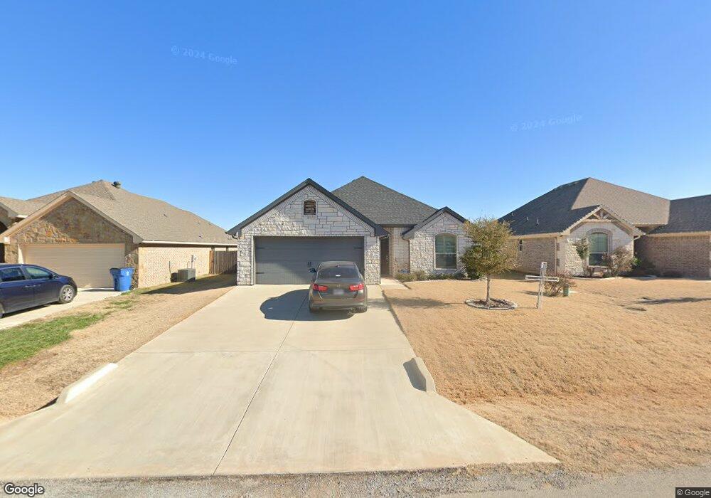 3209 Arrow Creek Dr, Granbury, TX 76049 - photo 1