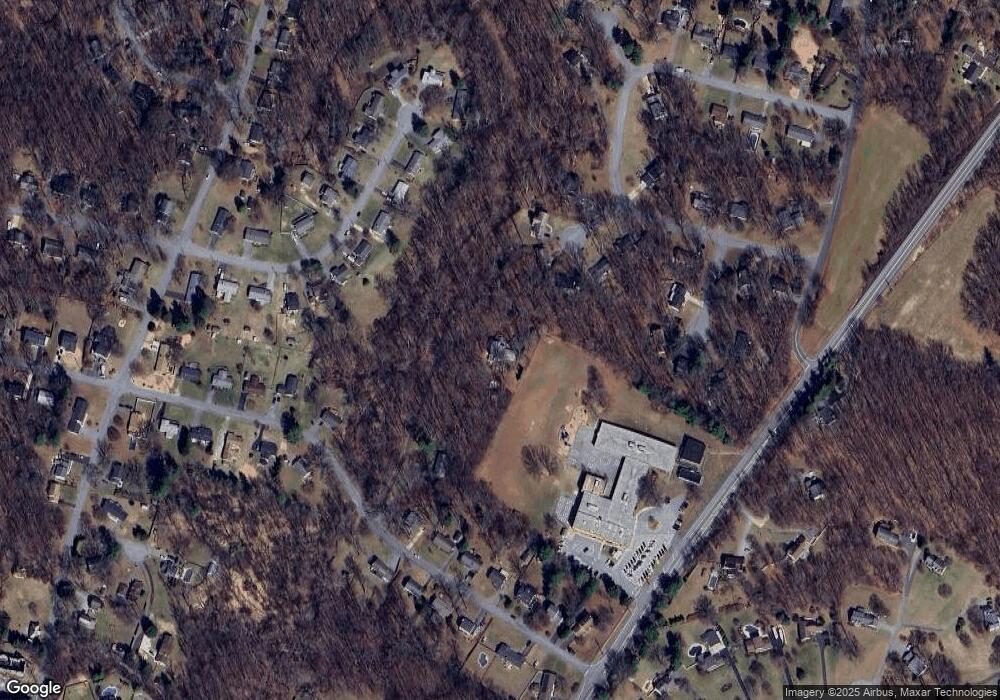 1400 Placid Dr, Sykesville, MD 21784 - photo 1