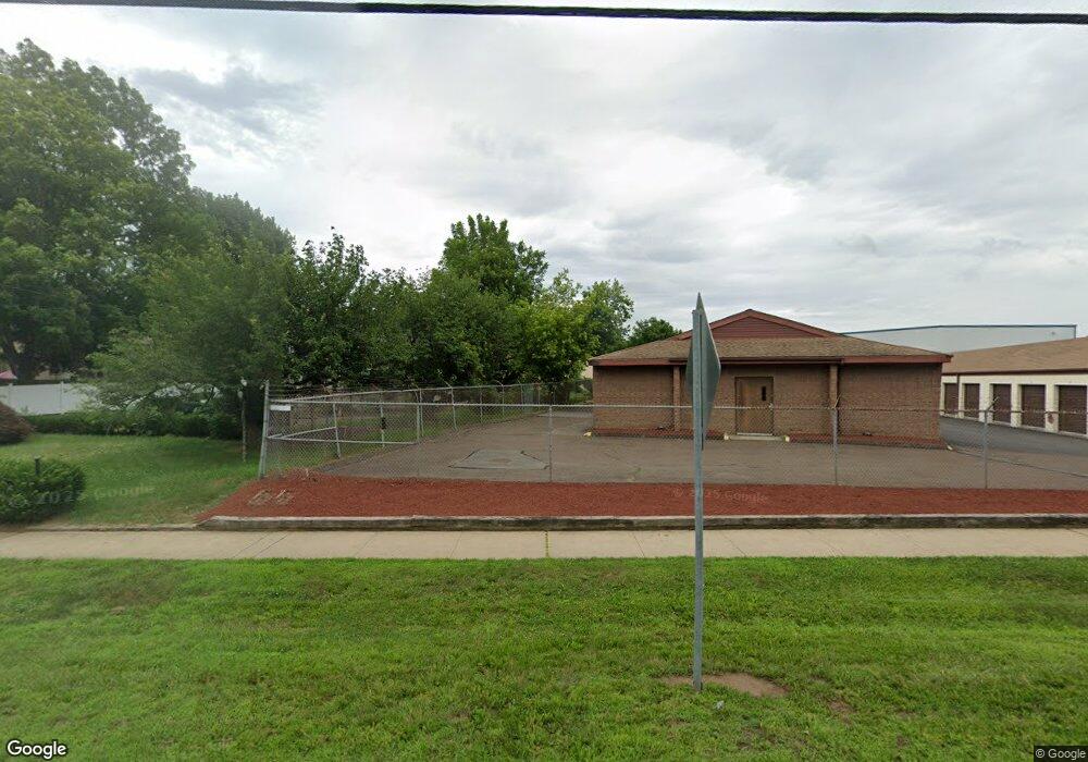 123 Chamberlain Hwy, Meriden, CT 06451 - photo 1