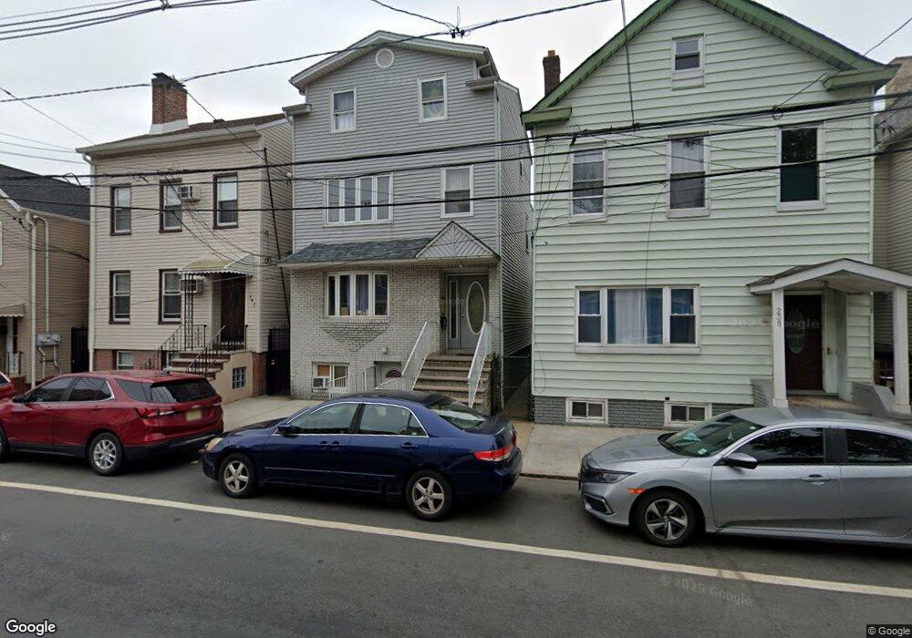 240 Walnut St, Newark, NJ 07105 - photo 1