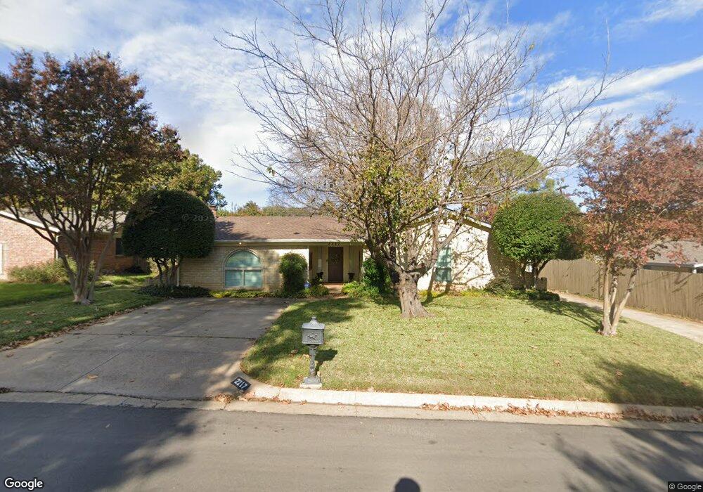 2217 Nottingham Dr, Bedford, TX 76022 - photo 1