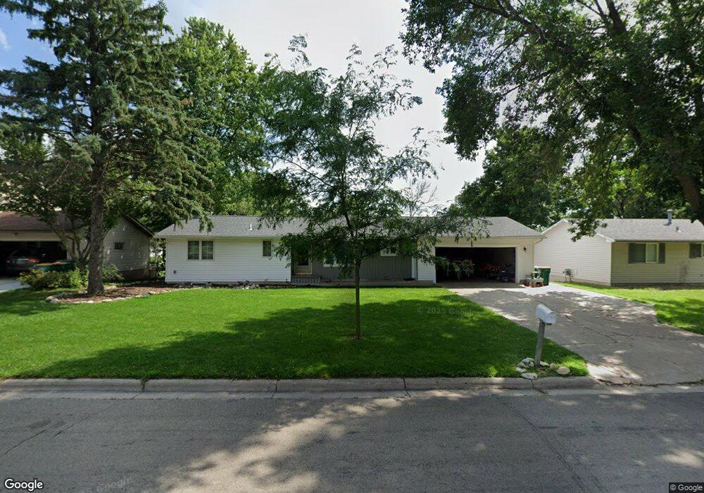 1713 Southview Ln, Albert Lea, MN 56007 - photo 1