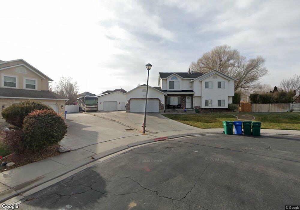 12182 S 3040 W, Riverton, UT 84065 - photo 1