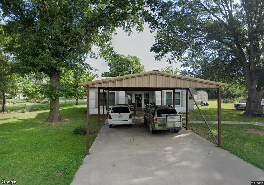 209 E Elm St, Calera, OK 74730 - photo 1