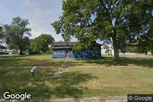 141 S Walnut St, Red Cloud, NE 68970