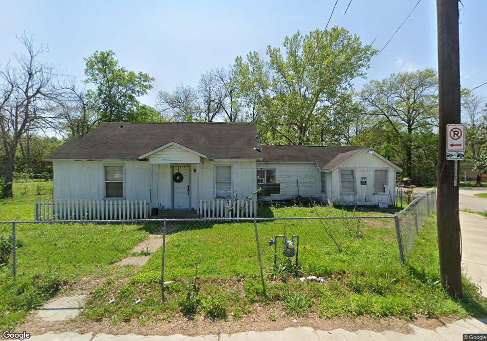 1900 Parker Rd, Houston, TX 77093 - photo 1