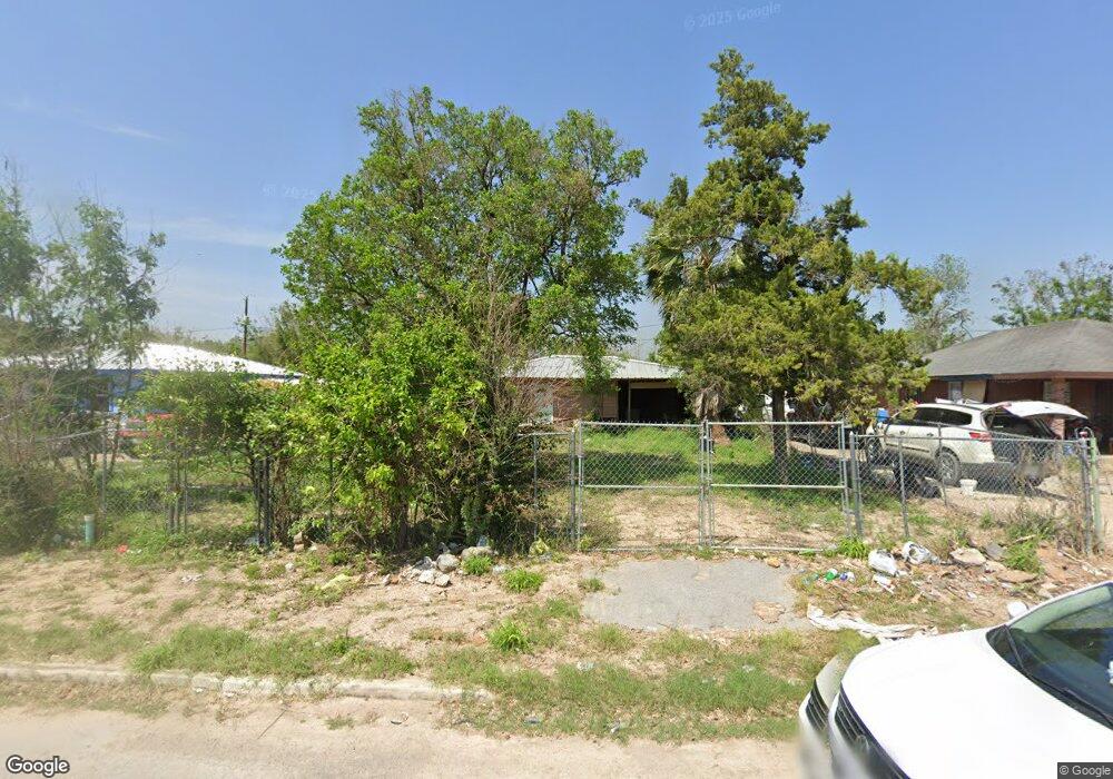 320 San Bernardino Dr, Alamo, TX 78516 - photo 1