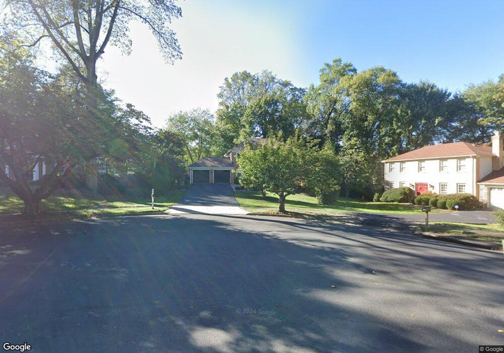 2522 Heathcliff Ln, Reston, VA 20191 - photo 1