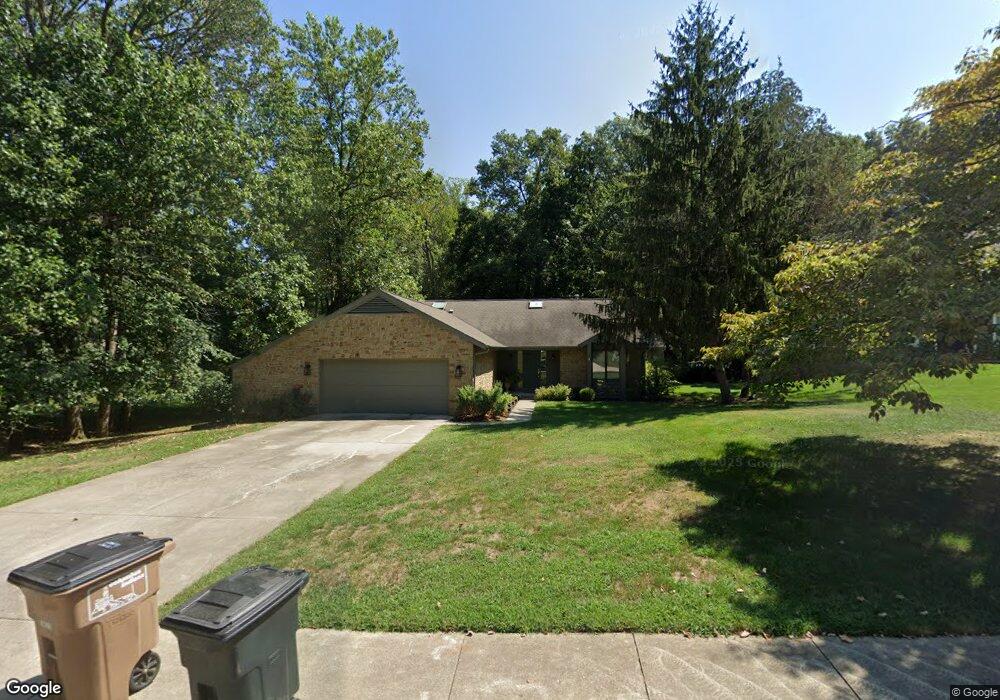 4933 Timber Ridge Dr, Columbus, IN 47201 - photo 1