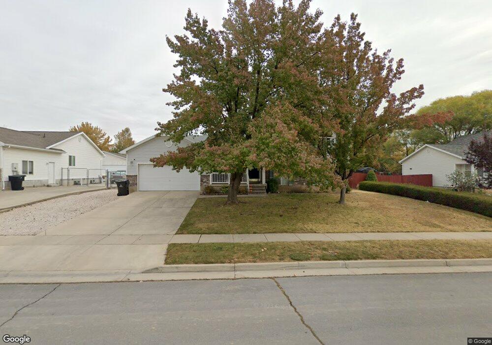 1901 Dahl Ln, Syracuse, UT 84075 - photo 1