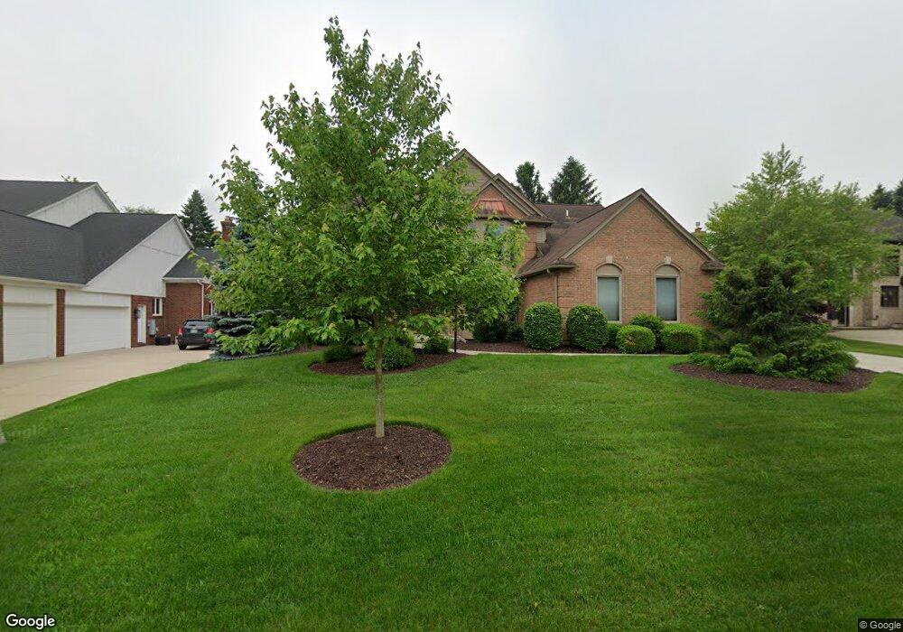 3685 Merriweather Ln, Rochester Hills, MI 48306 - photo 1