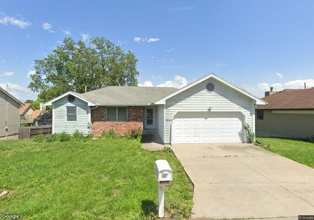 3644 SW Skyview Dr, Topeka, KS 66614 - photo 1