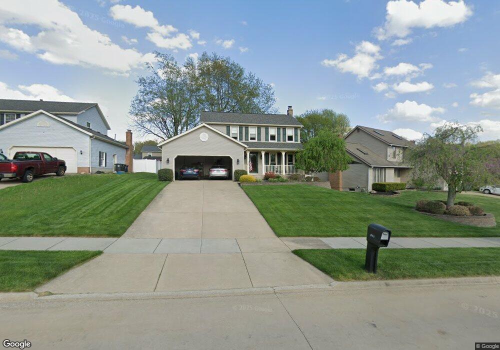 811 Bridge Rd, Akron, OH 44312 - photo 1