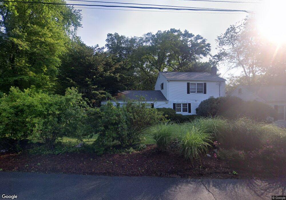 340 Wolf Harbor Rd, Milford, CT 06461 - photo 1