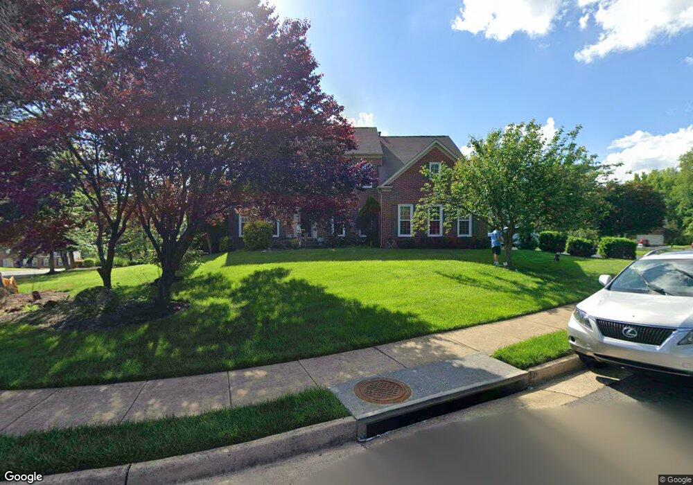 4878 Annamohr Dr, Fairfax, VA 22030 - photo 1