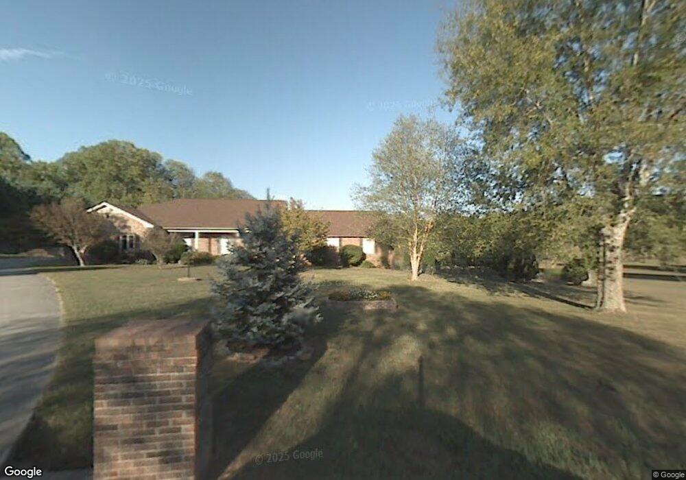 2226 Fallen Oaks Dr, Knoxville, TN 37932 - photo 1