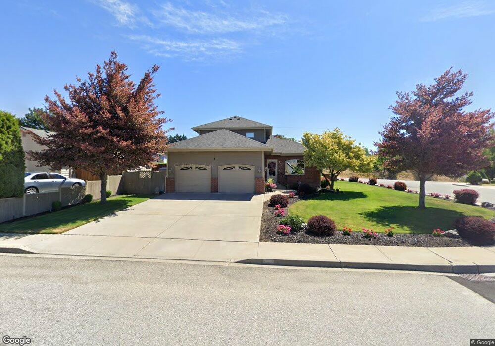 182 Manhattan Square, East Wenatchee, WA 98802 - photo 1