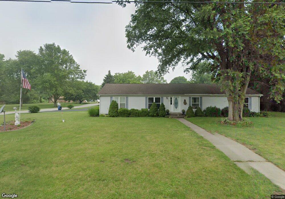 7423 N Meadow Ln, New Carlisle, IN 46552 - photo 1