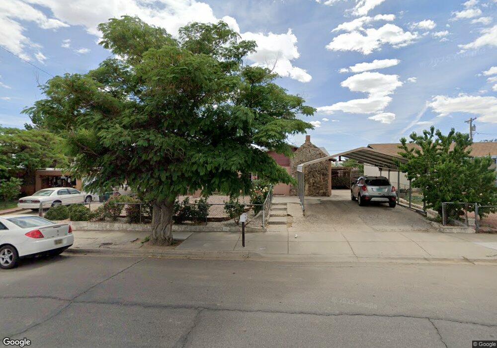 3811 Sierra Vista Dr, Farmington, NM 87402 - photo 1