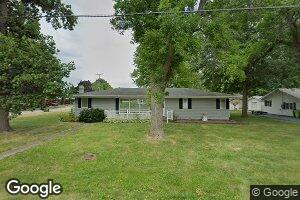 301 S East St, Moweaqua, IL 62550