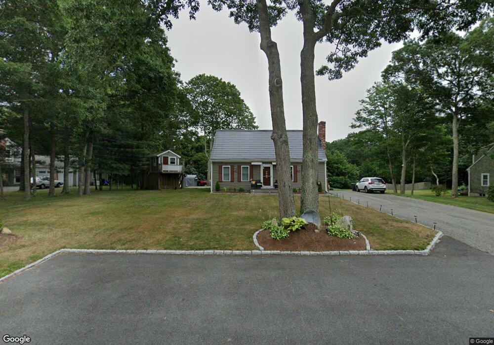 673 N Falmouth Hwy, North Falmouth, MA 02556 - photo 1