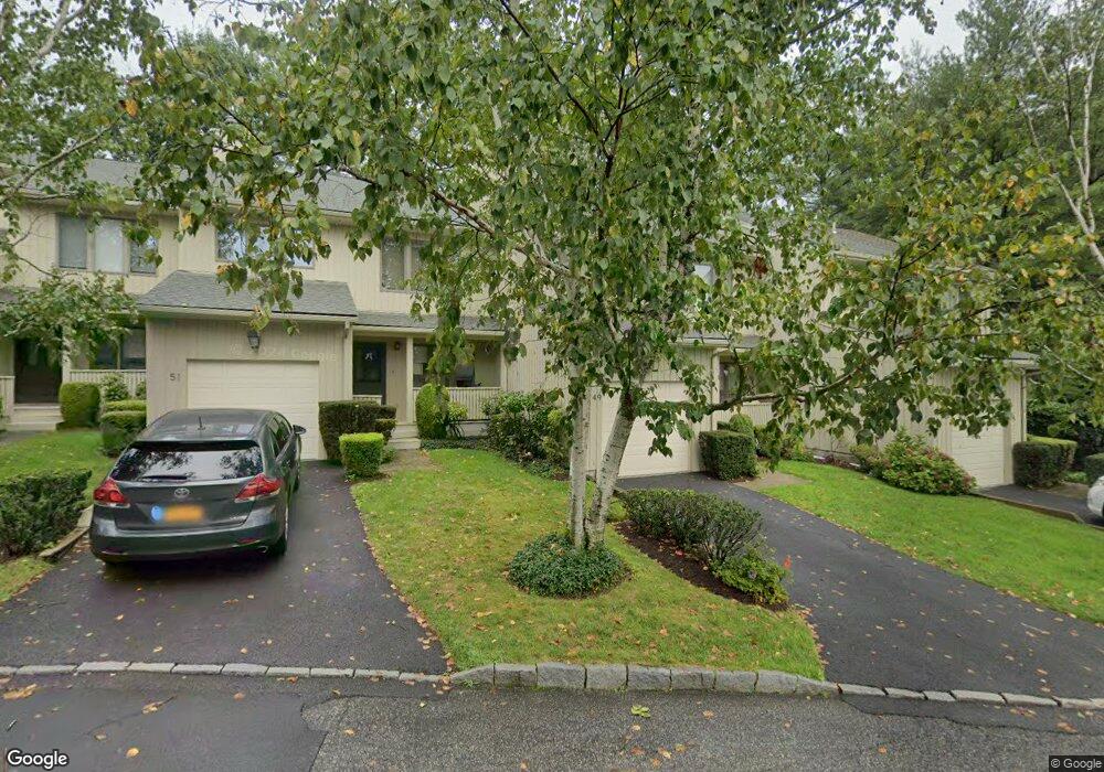 49 Tulip Tree Ln, Mamaroneck, NY 10543 - photo 1