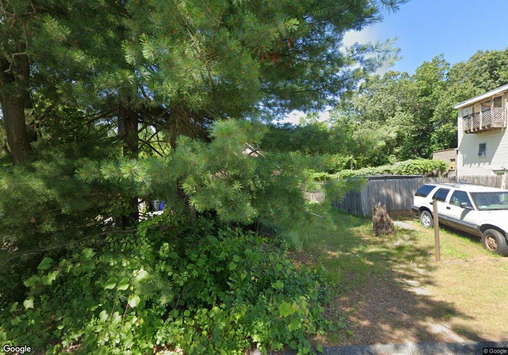 96 Jamaica St, Springfield, MA 01119 - photo 1