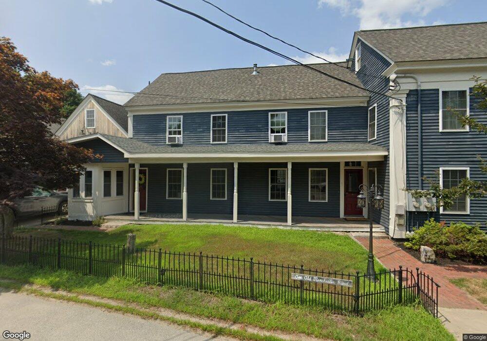 1 Old Manchester Rd unit . 3, Raymond, NH 03077 - photo 1