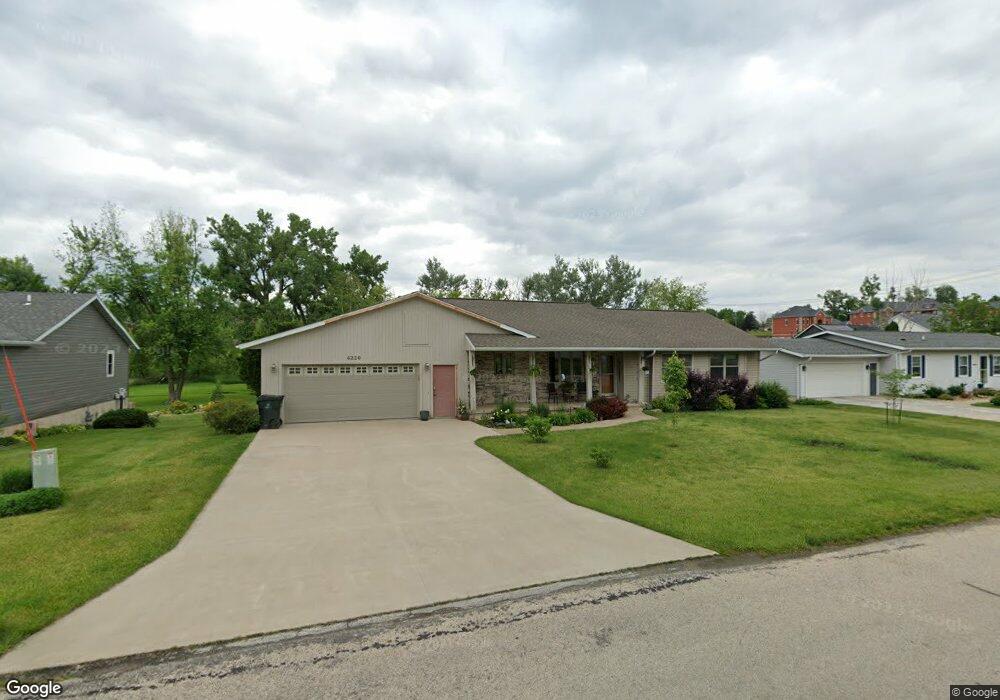 4220 M Ave NW, Cedar Rapids, IA 52405 - photo 1