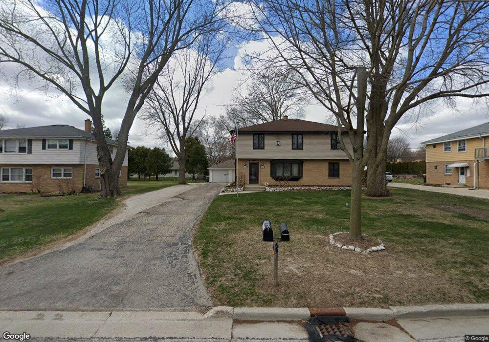 1337 N 116th St, Milwaukee, WI 53226 - photo 1