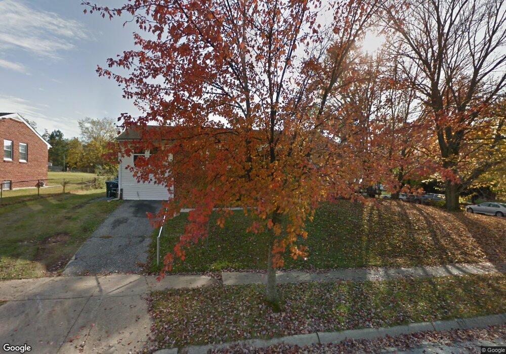 1301 Stratwood Ave, Oxon Hill, MD 20745 - photo 1